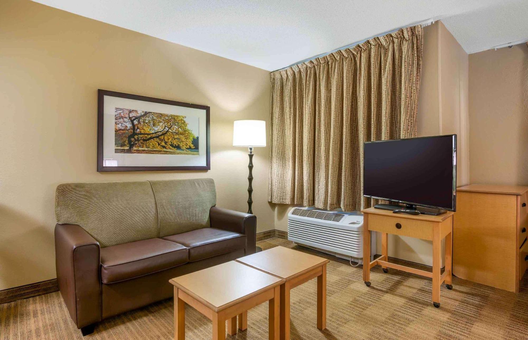 Extended Stay America Select Suites - Orlando - Lake Mary - 1040 Greenwood Blvd Exterior foto